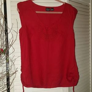 Alexandra Bartlett embroidered linen top.